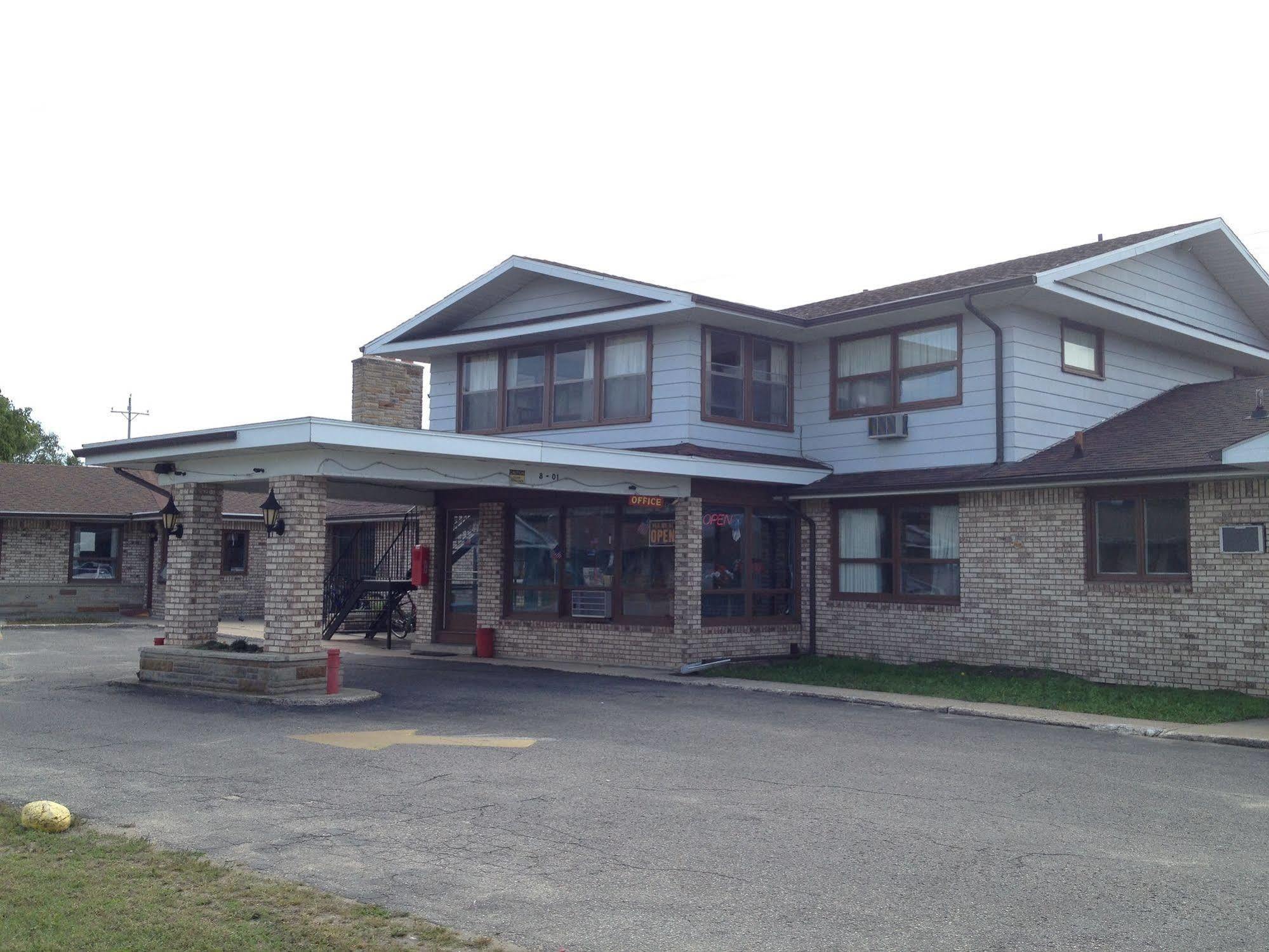 Timberly Motel Гейлорд Экстерьер фото