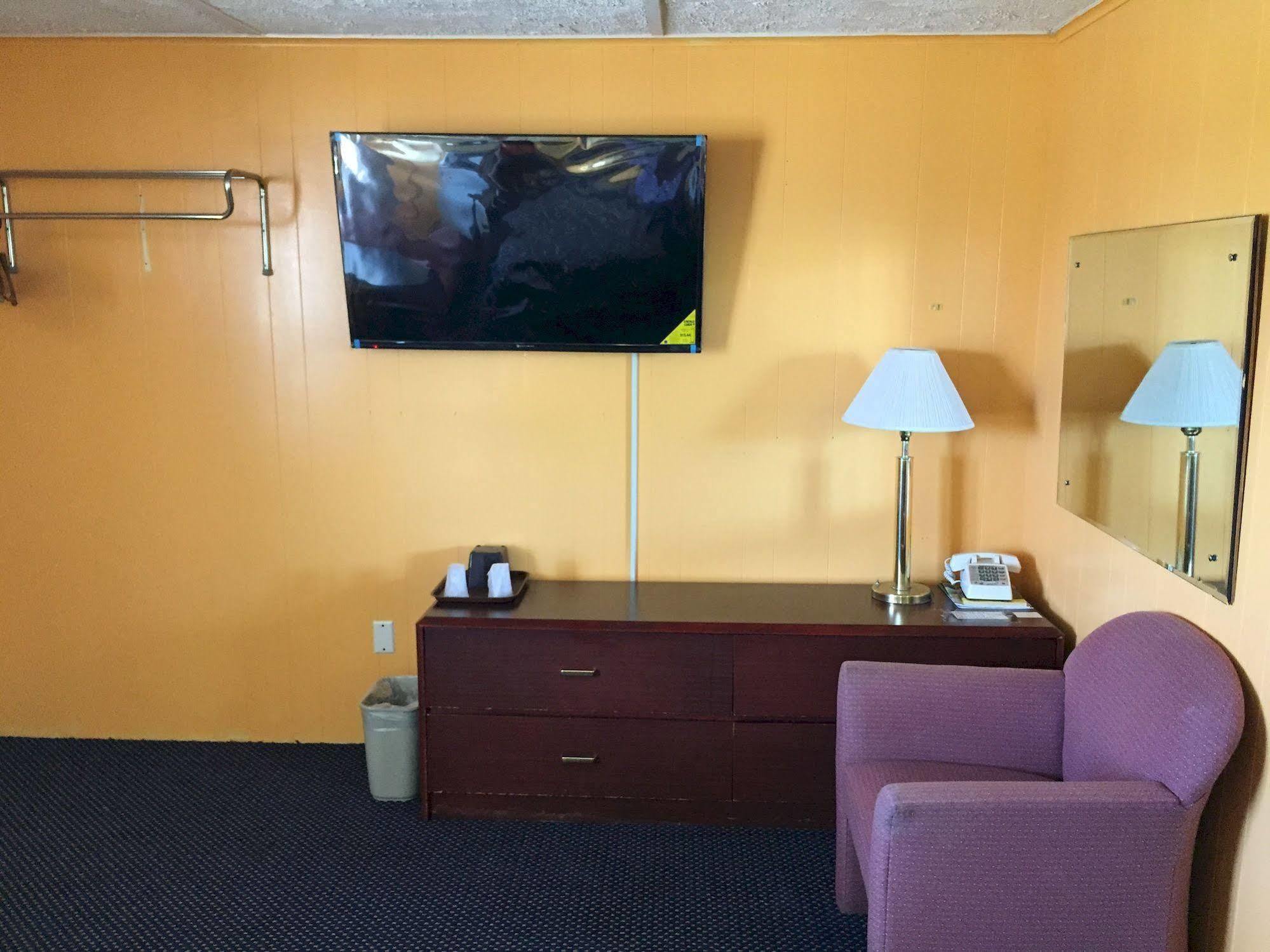 Timberly Motel Гейлорд Экстерьер фото