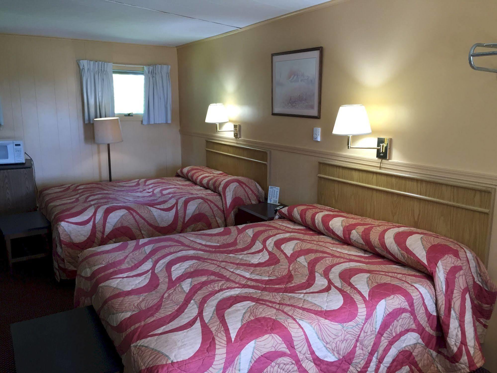 Timberly Motel Гейлорд Экстерьер фото